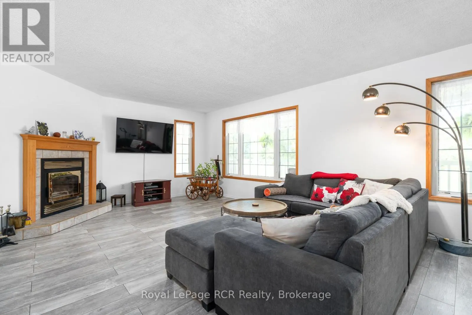 114228 GREY ROAD 3 ROAD