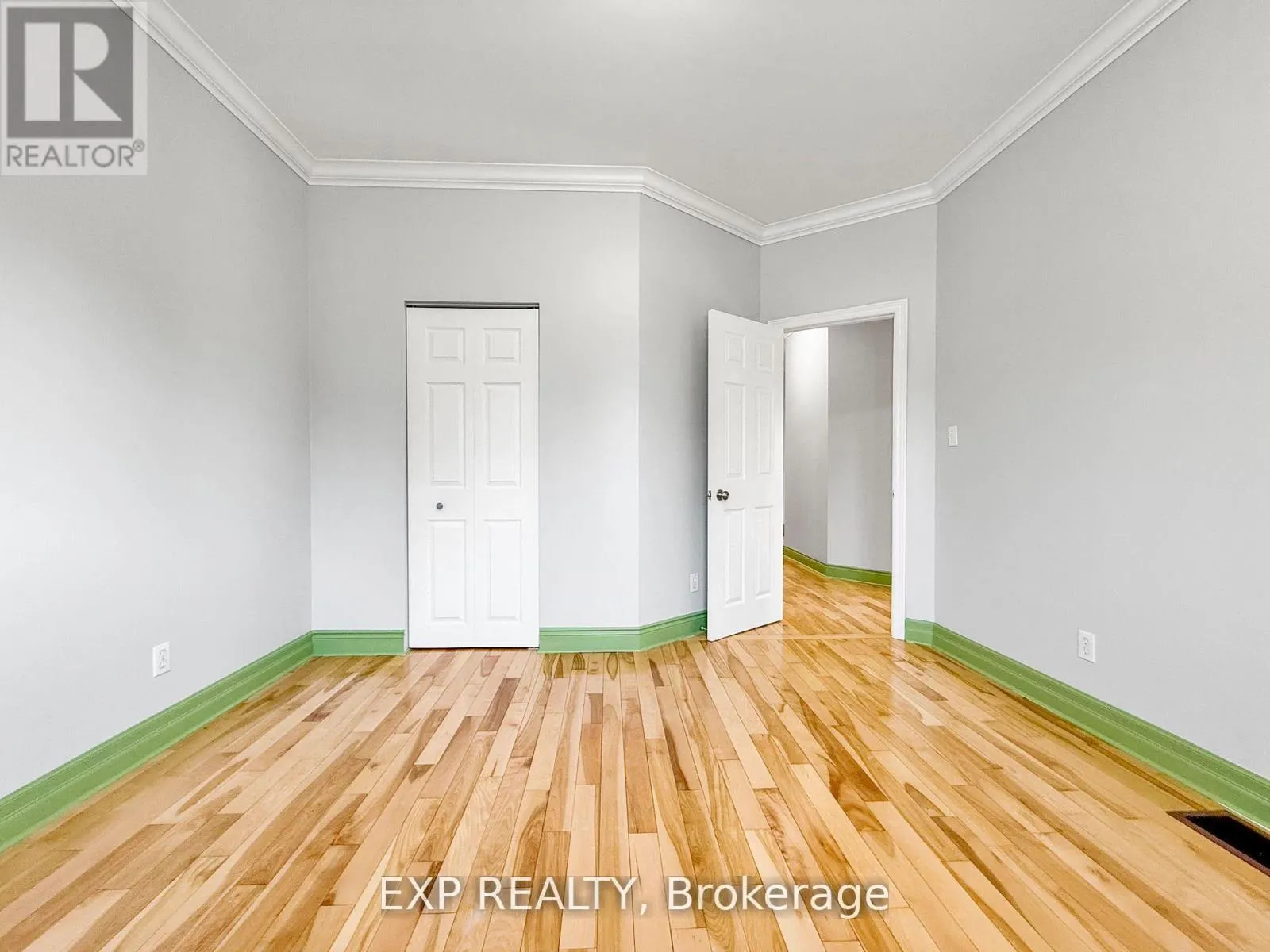 296 MONTGOMERY ROAD