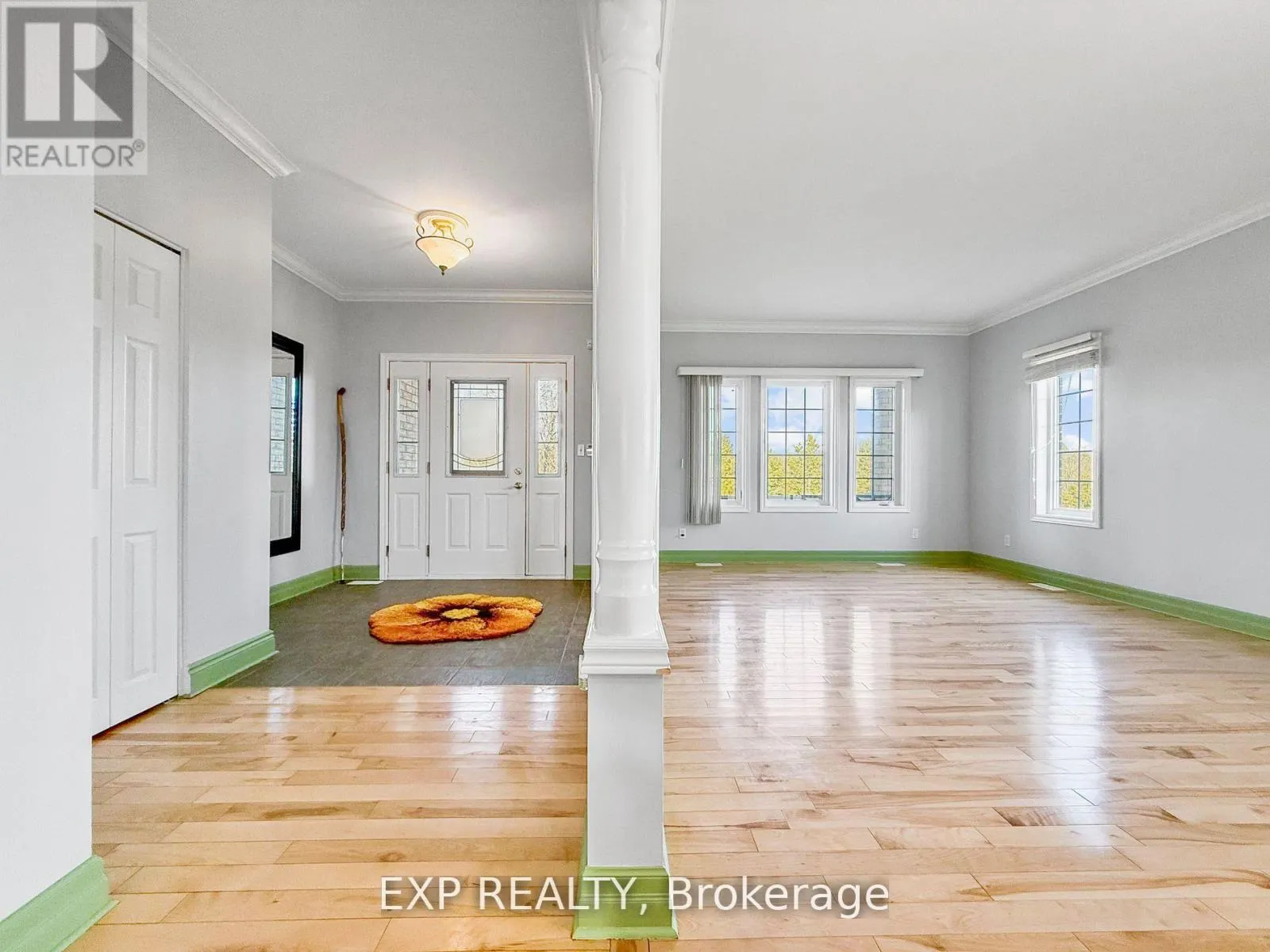 296 MONTGOMERY ROAD
