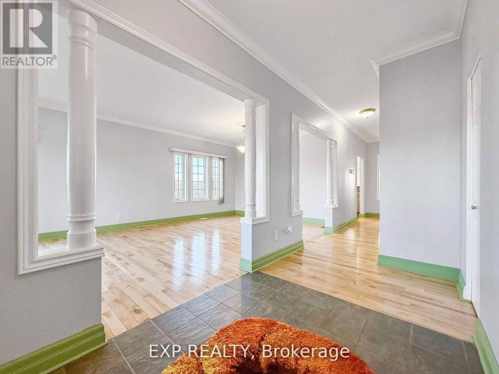 296 MONTGOMERY ROAD