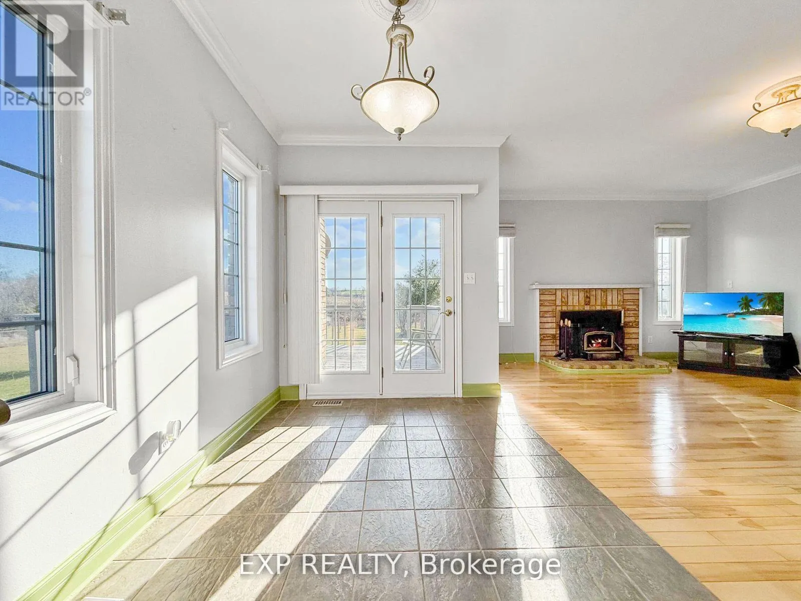 296 MONTGOMERY ROAD