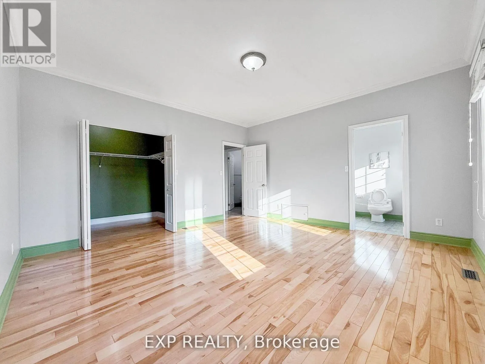 296 MONTGOMERY ROAD