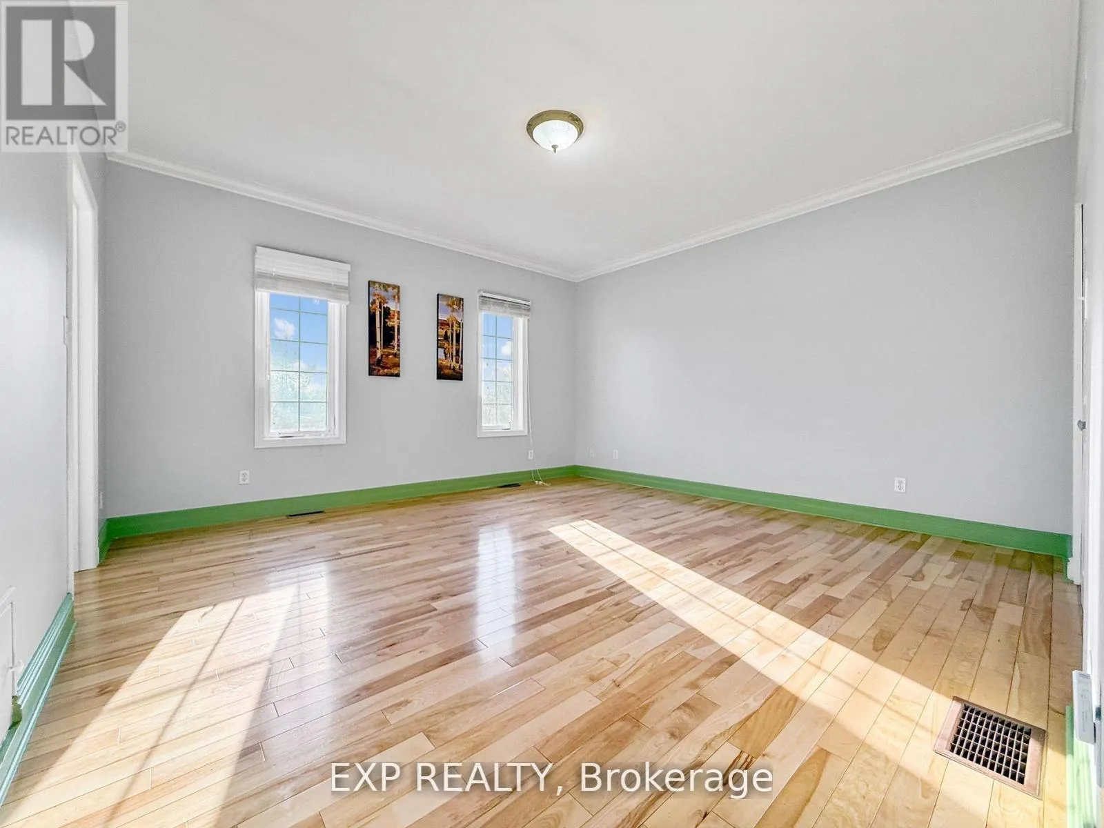 296 MONTGOMERY ROAD