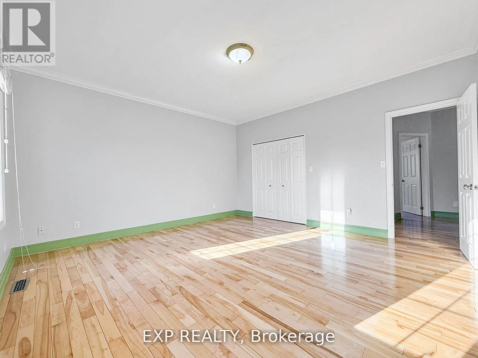 296 MONTGOMERY ROAD