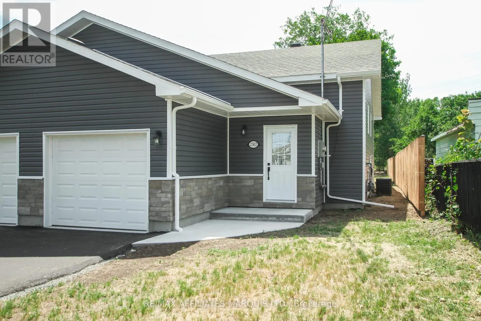 2302 TOLLGATE ROAD W