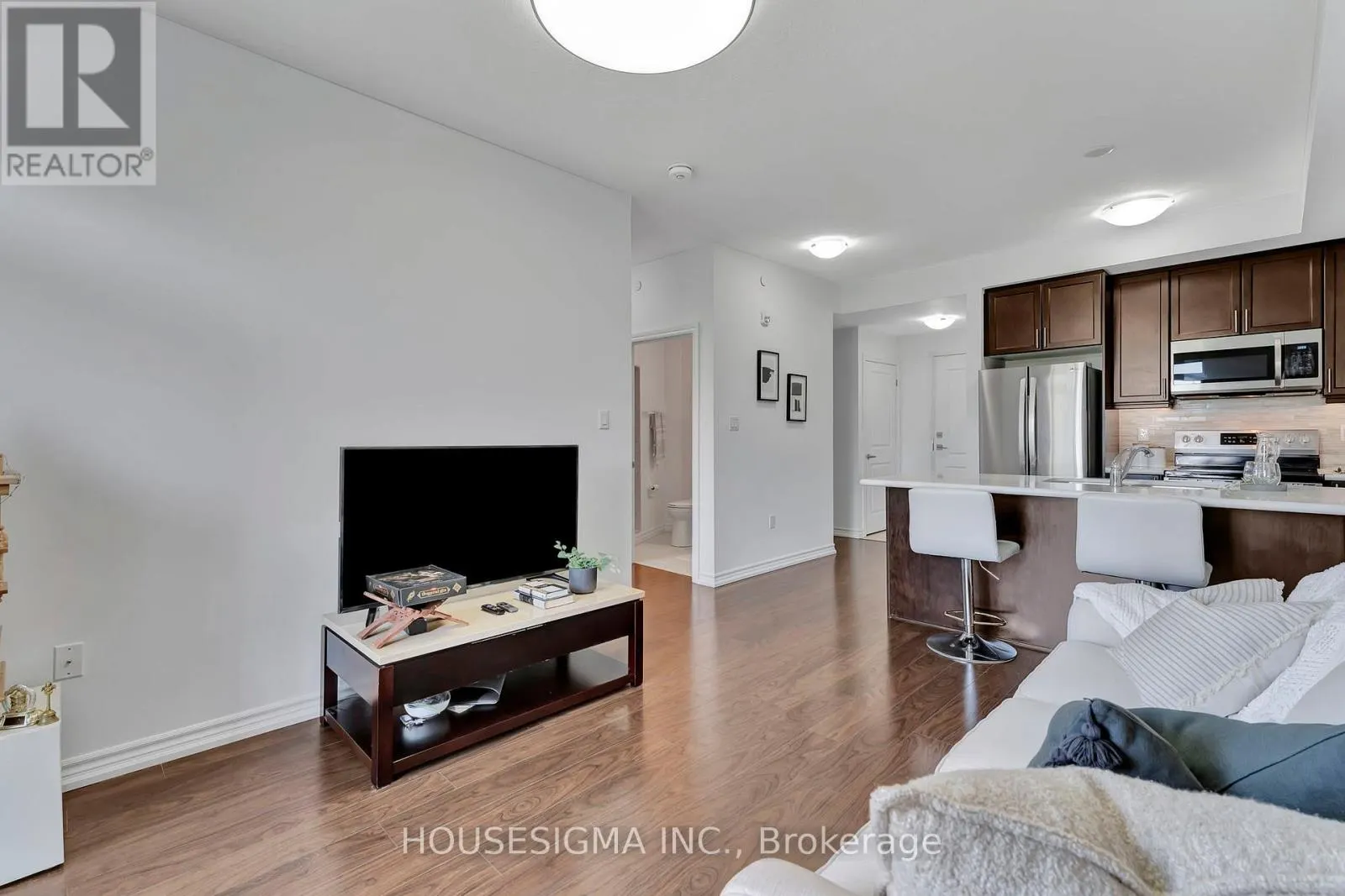 322 - 125 SHOREVIEW PLACE