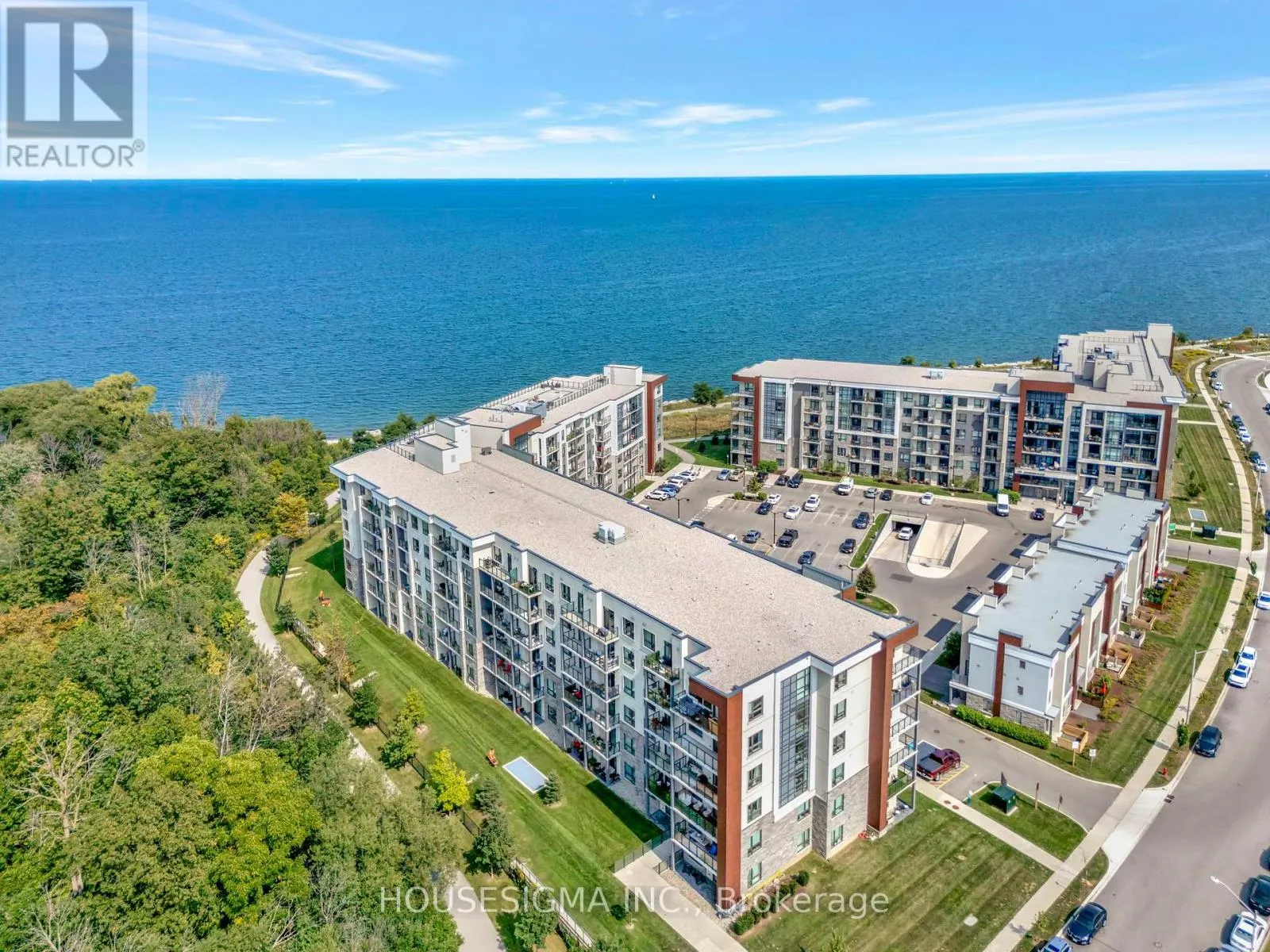 322 - 125 SHOREVIEW PLACE