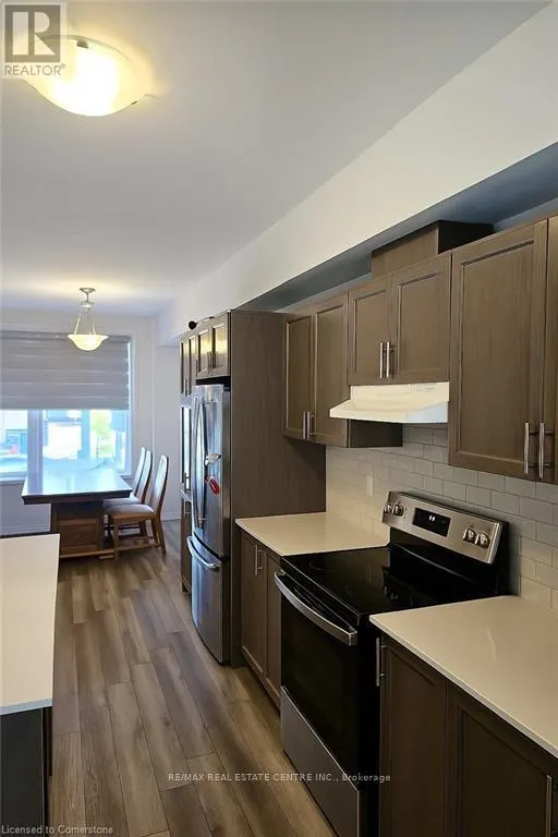 58 - 290 EQUESTRIAN WAY