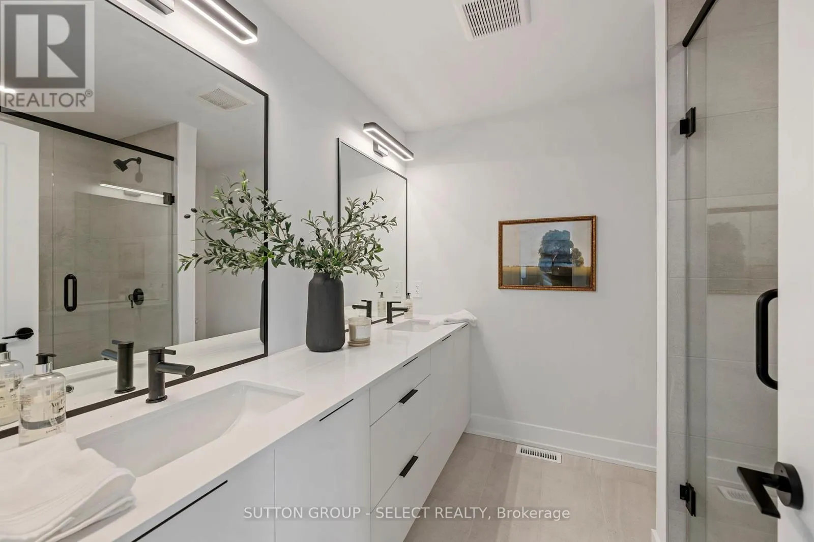 32 - 1175 RIVERBEND ROAD, #32