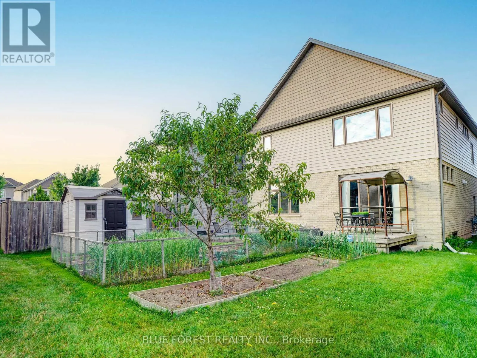 1511 NORTH WENIGE DRIVE