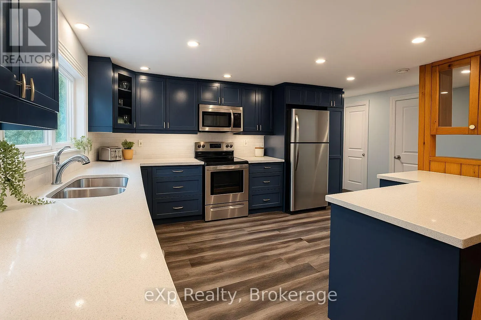 1382 MUSKOKA RD 169 N