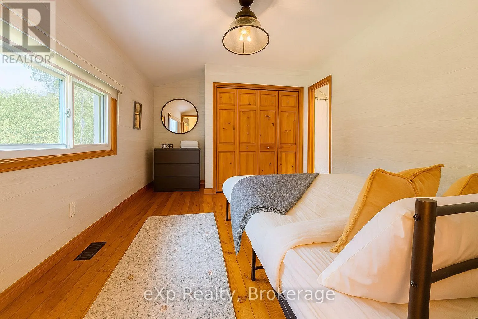 1382 MUSKOKA RD 169 N