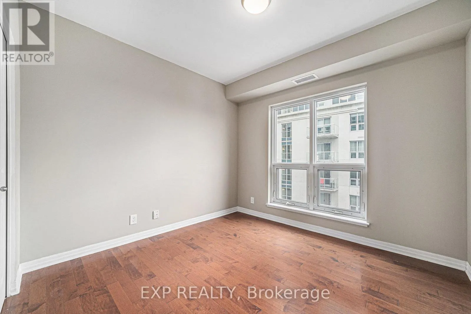 2509 - 242 RIDEAU STREET
