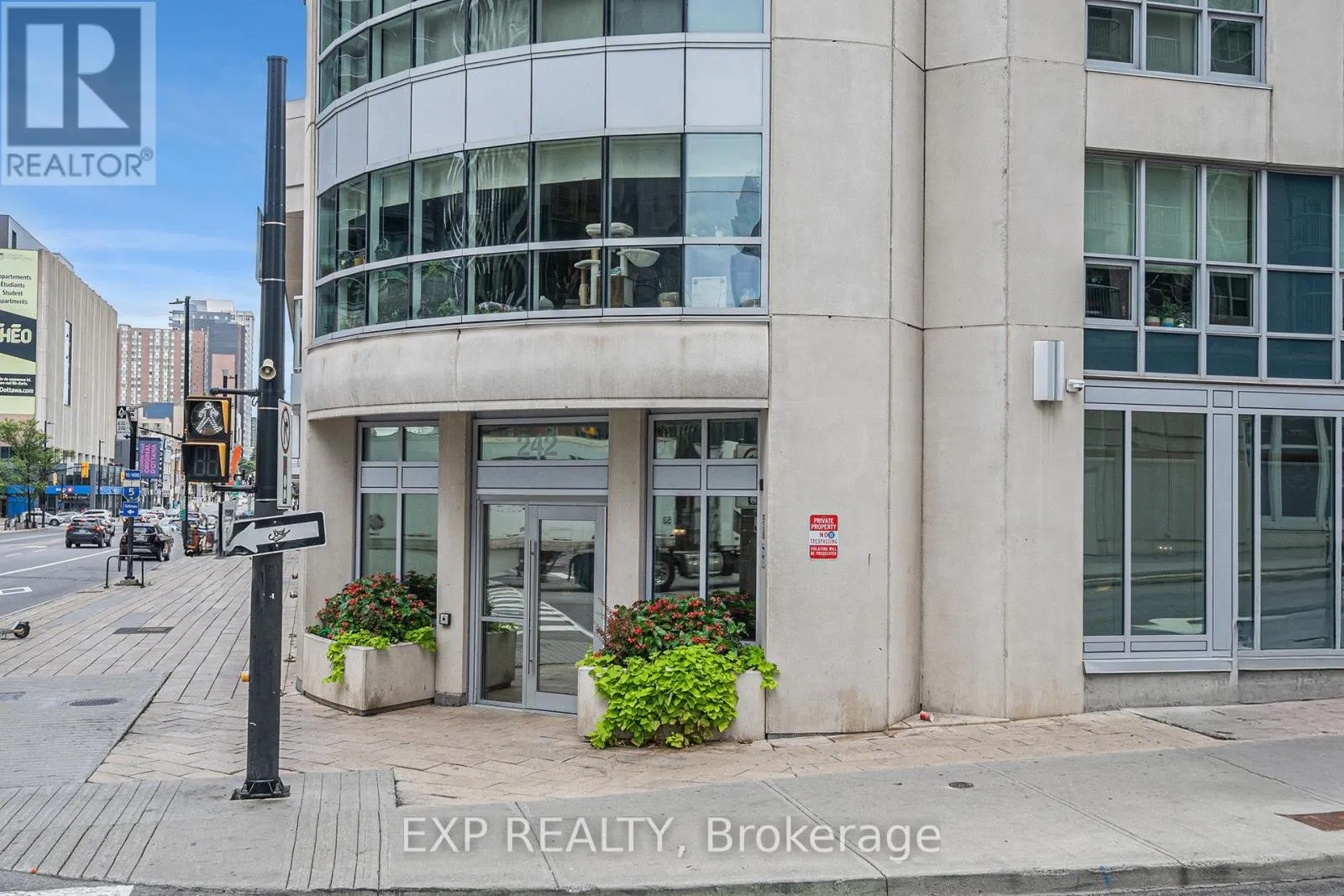 2509 - 242 RIDEAU STREET