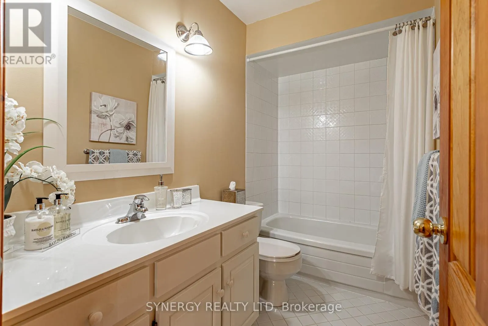 1 LANSDOWNE PARK CRESCENT