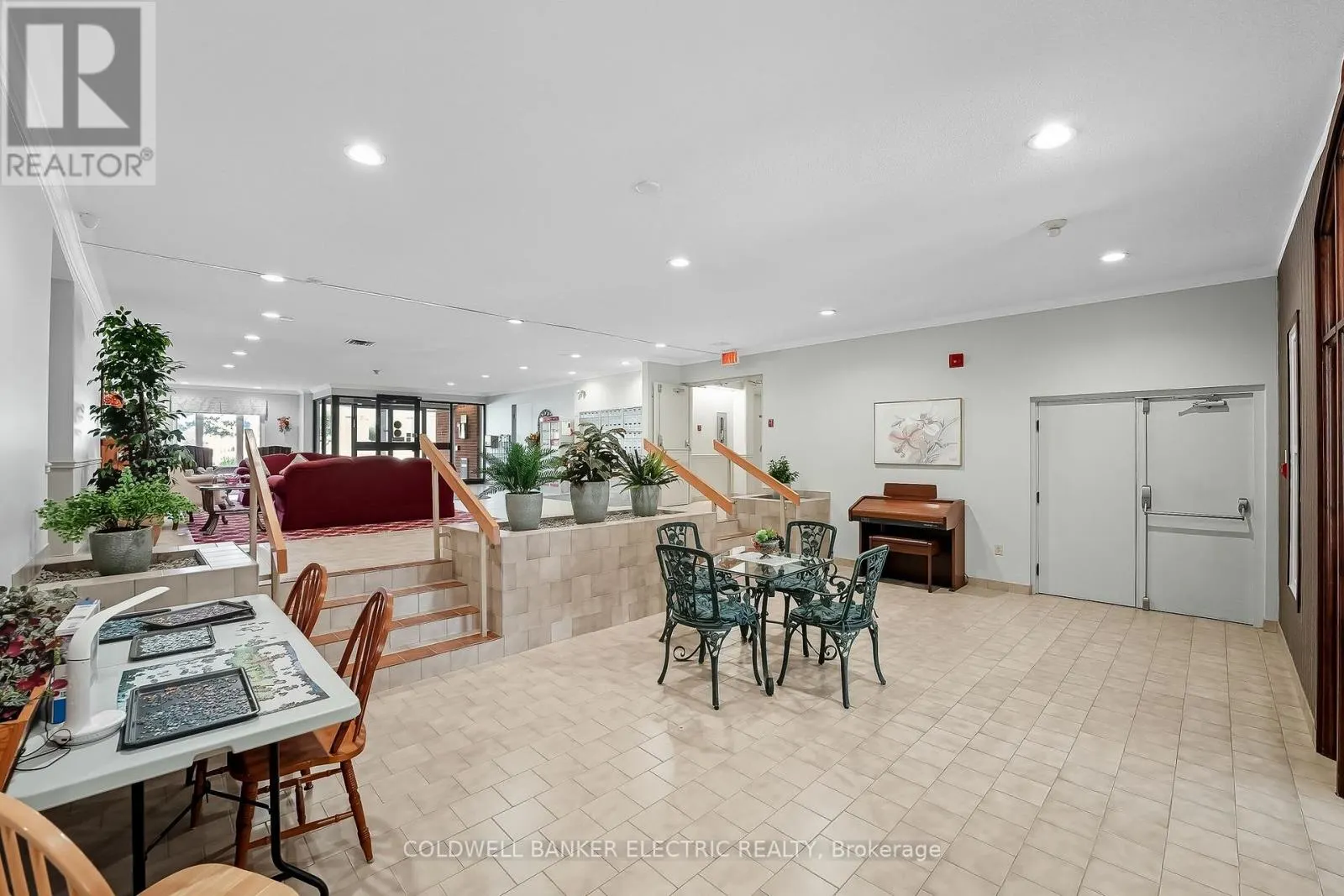 301 - 1 HERITAGE WAY, #301