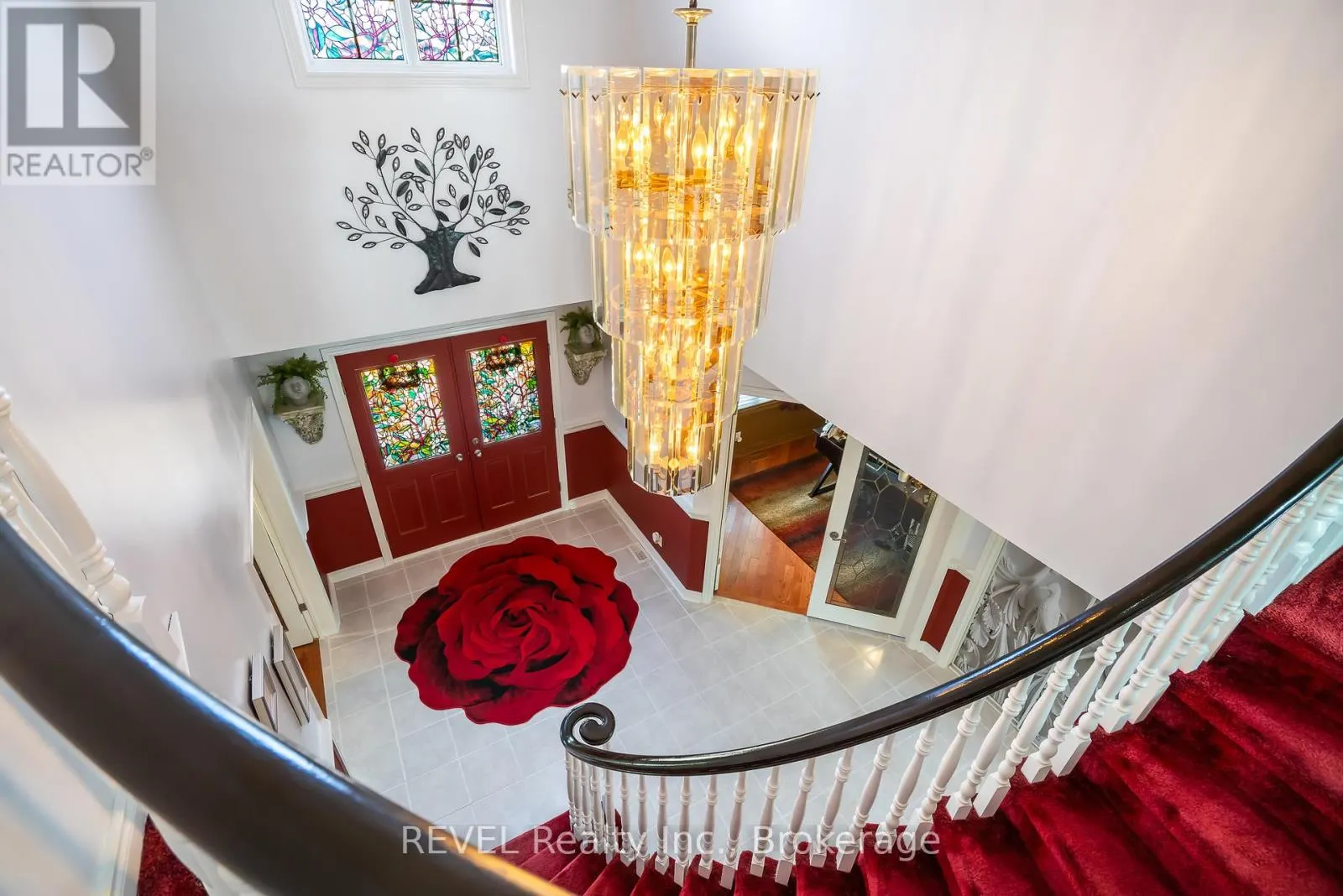 23 GREEN MEADOW CRESCENT