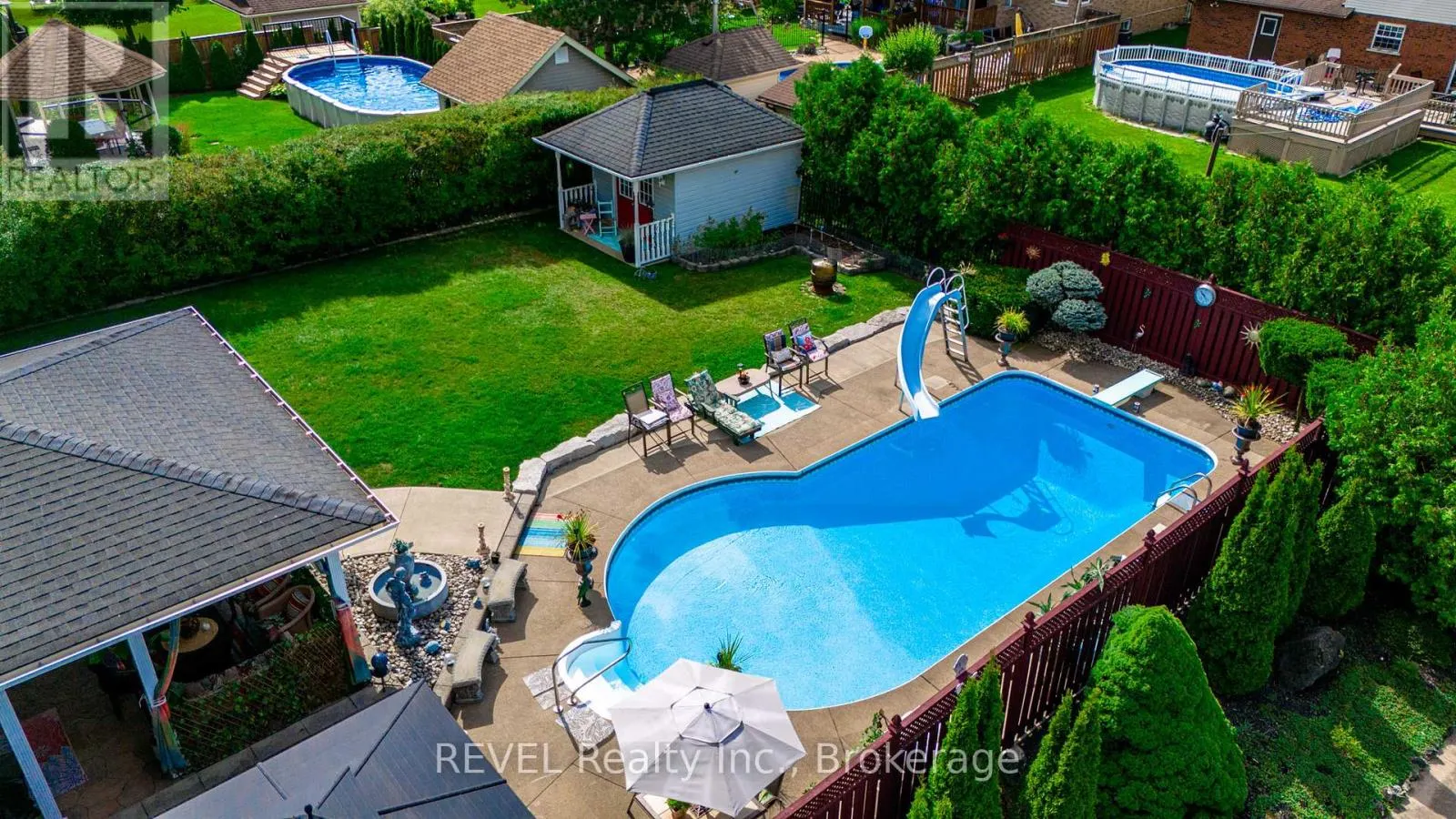 23 GREEN MEADOW CRESCENT