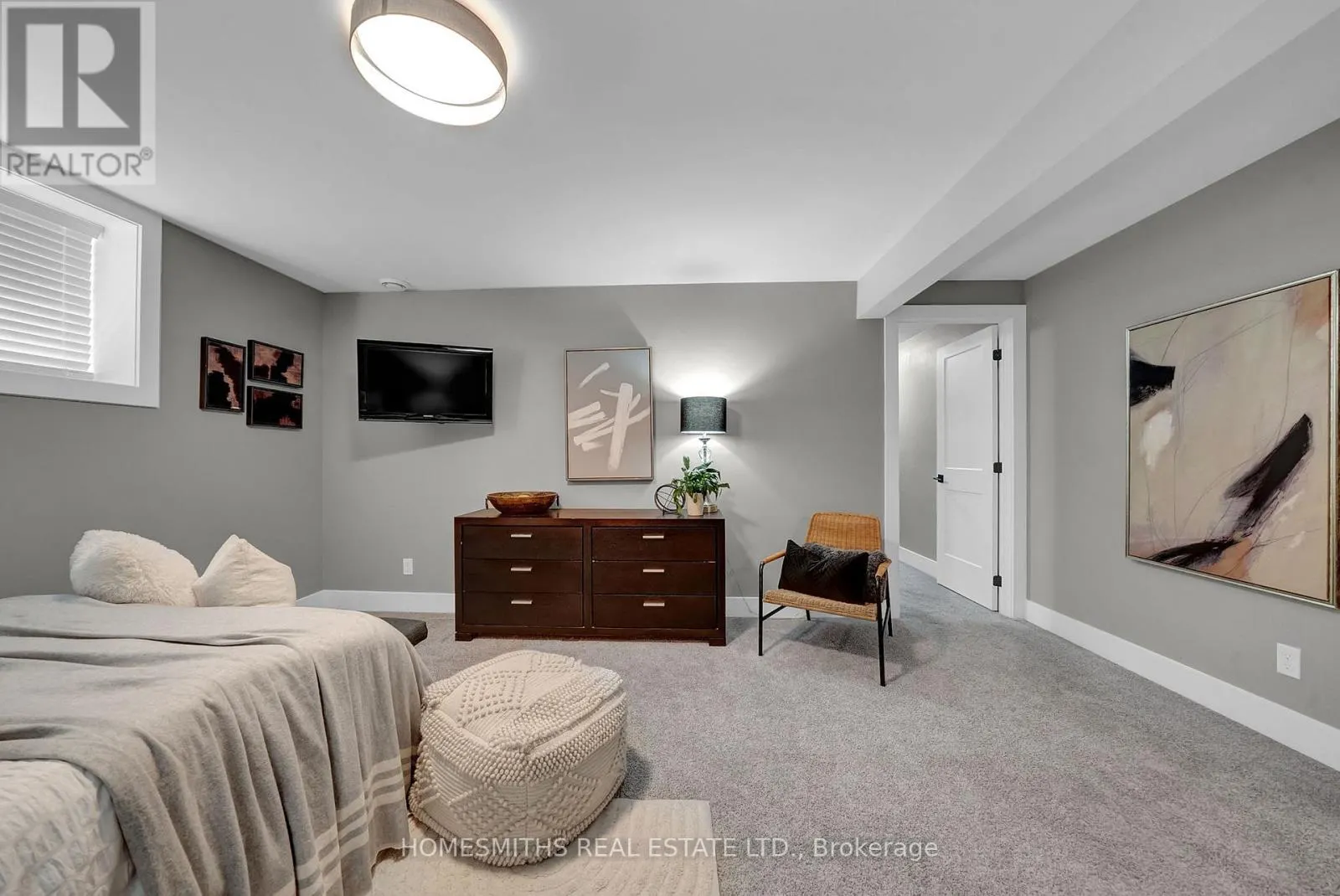 12 RIVERSIDE TRAIL