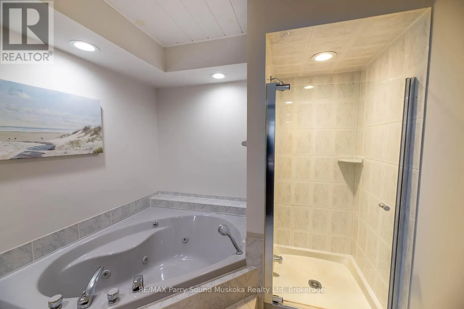 1075 SAWMILL LANE