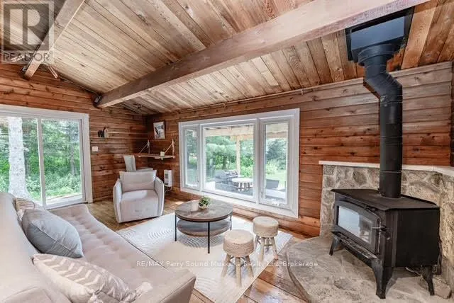 1075 SAWMILL LANE