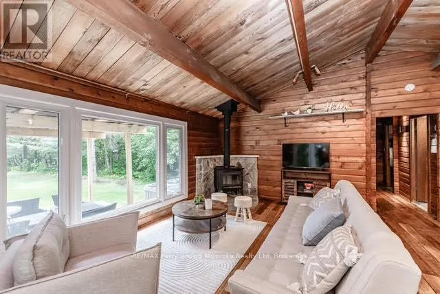 1075 SAWMILL LANE