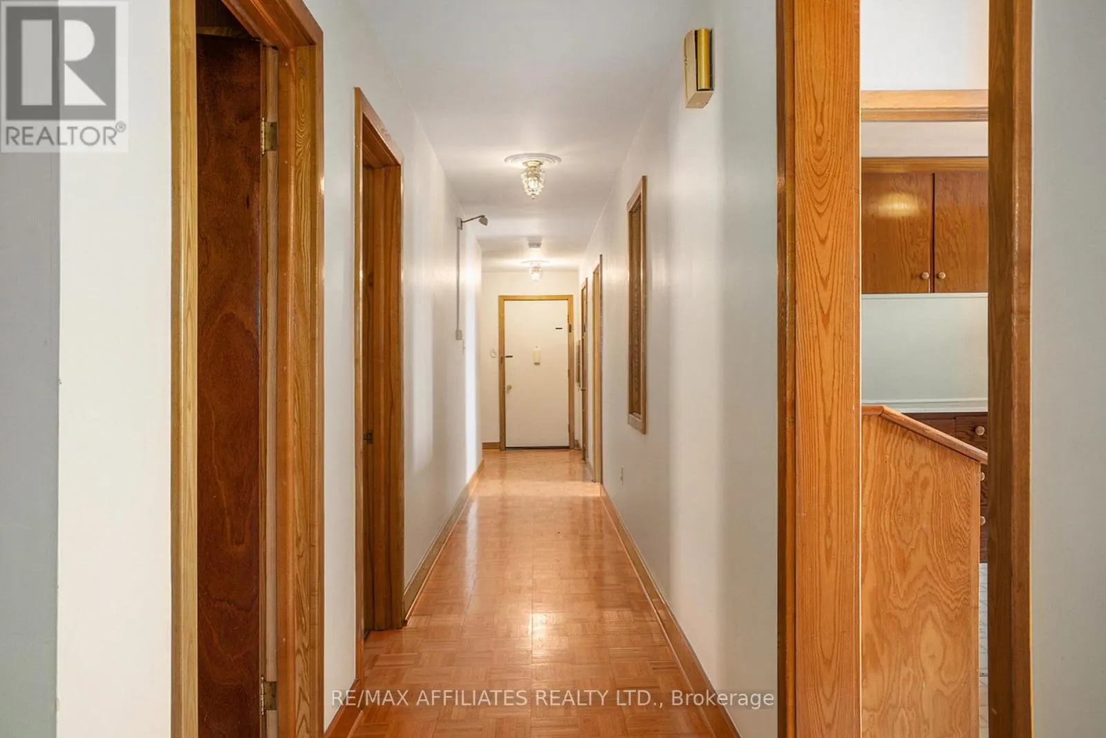 APT 1 - 21 WILSON STREET W