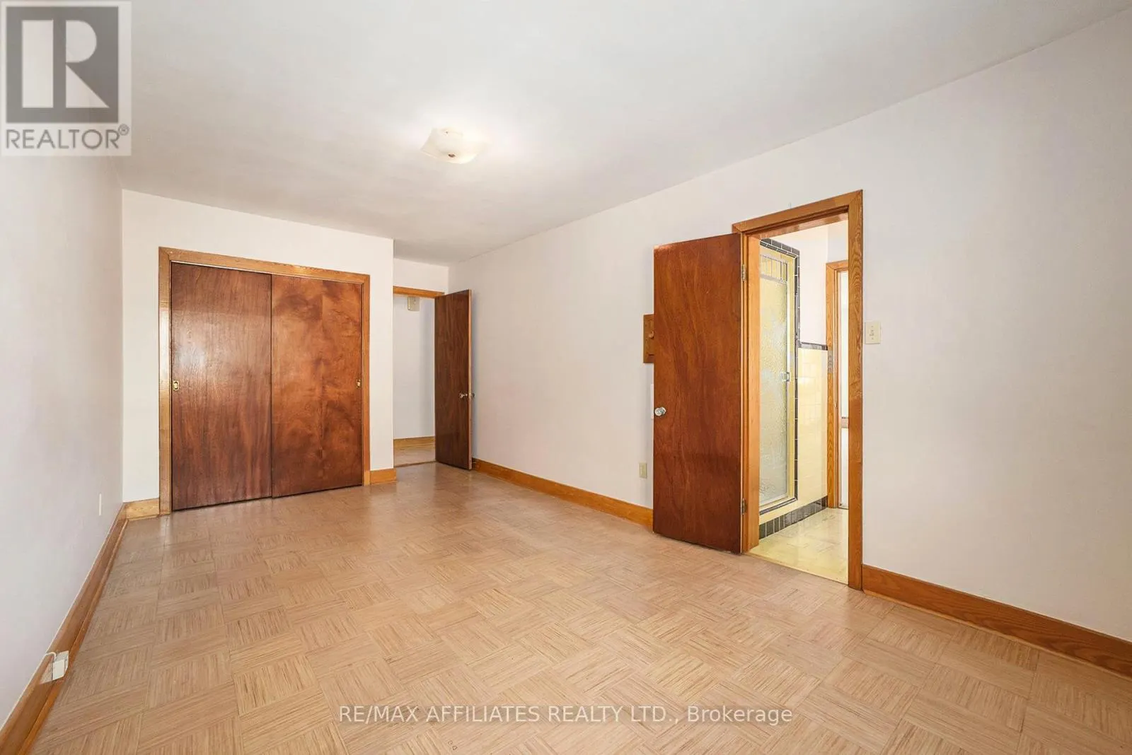 APT 1 - 21 WILSON STREET W