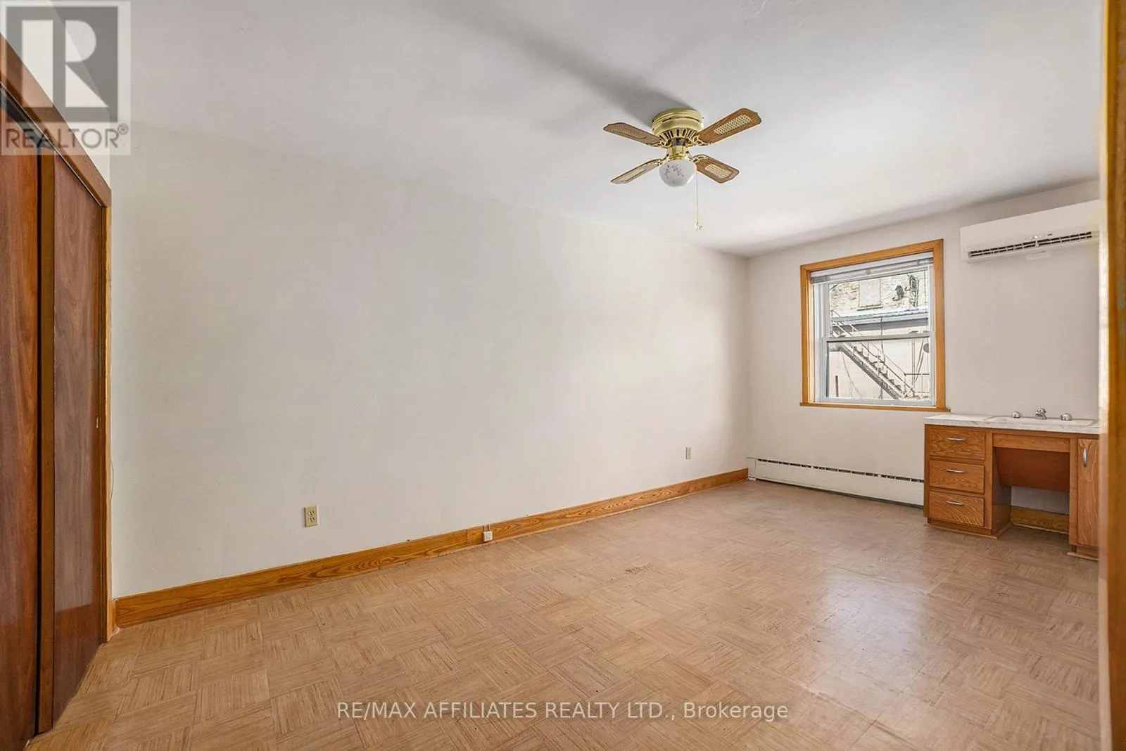 APT 1 - 21 WILSON STREET W
