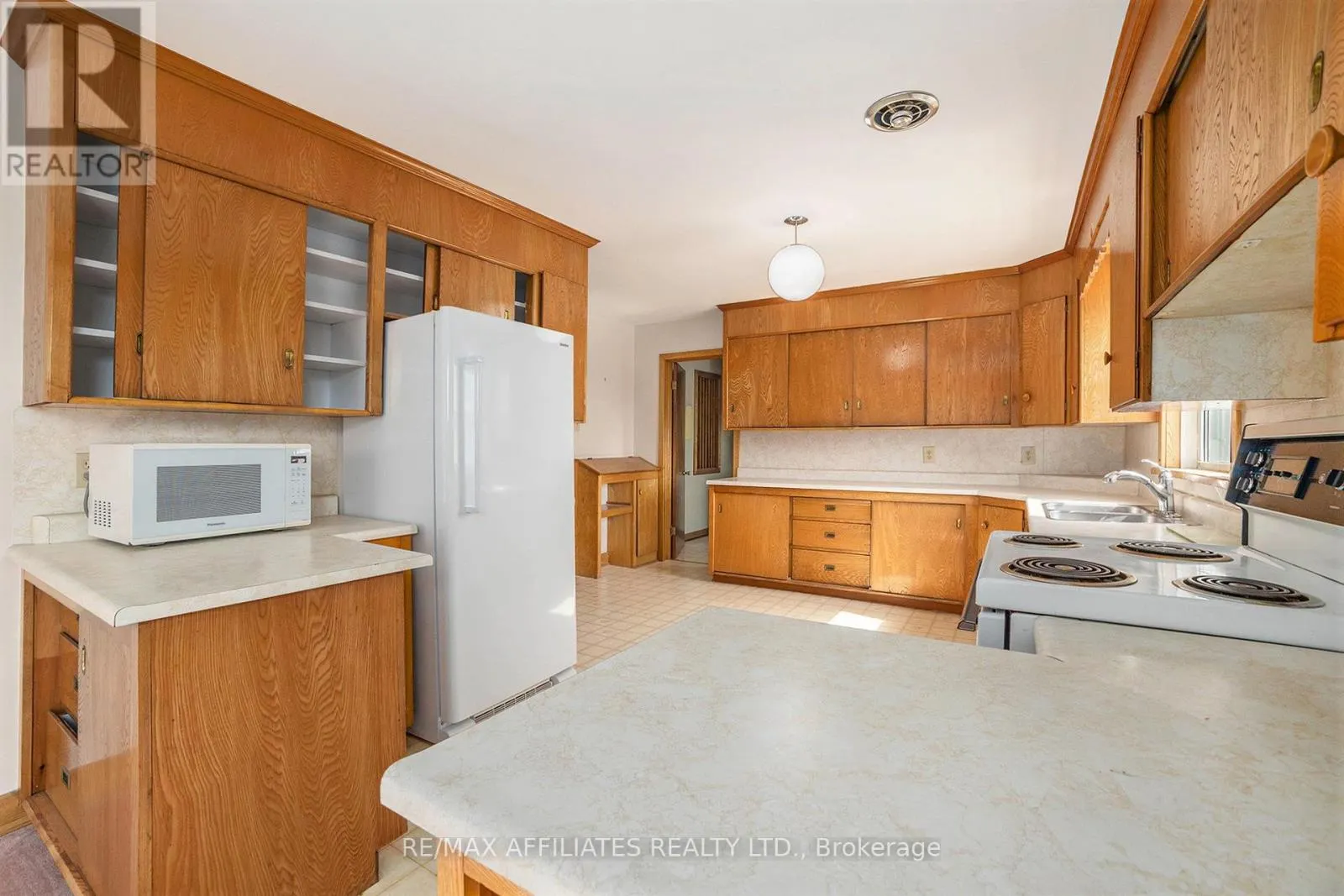 APT 1 - 21 WILSON STREET W