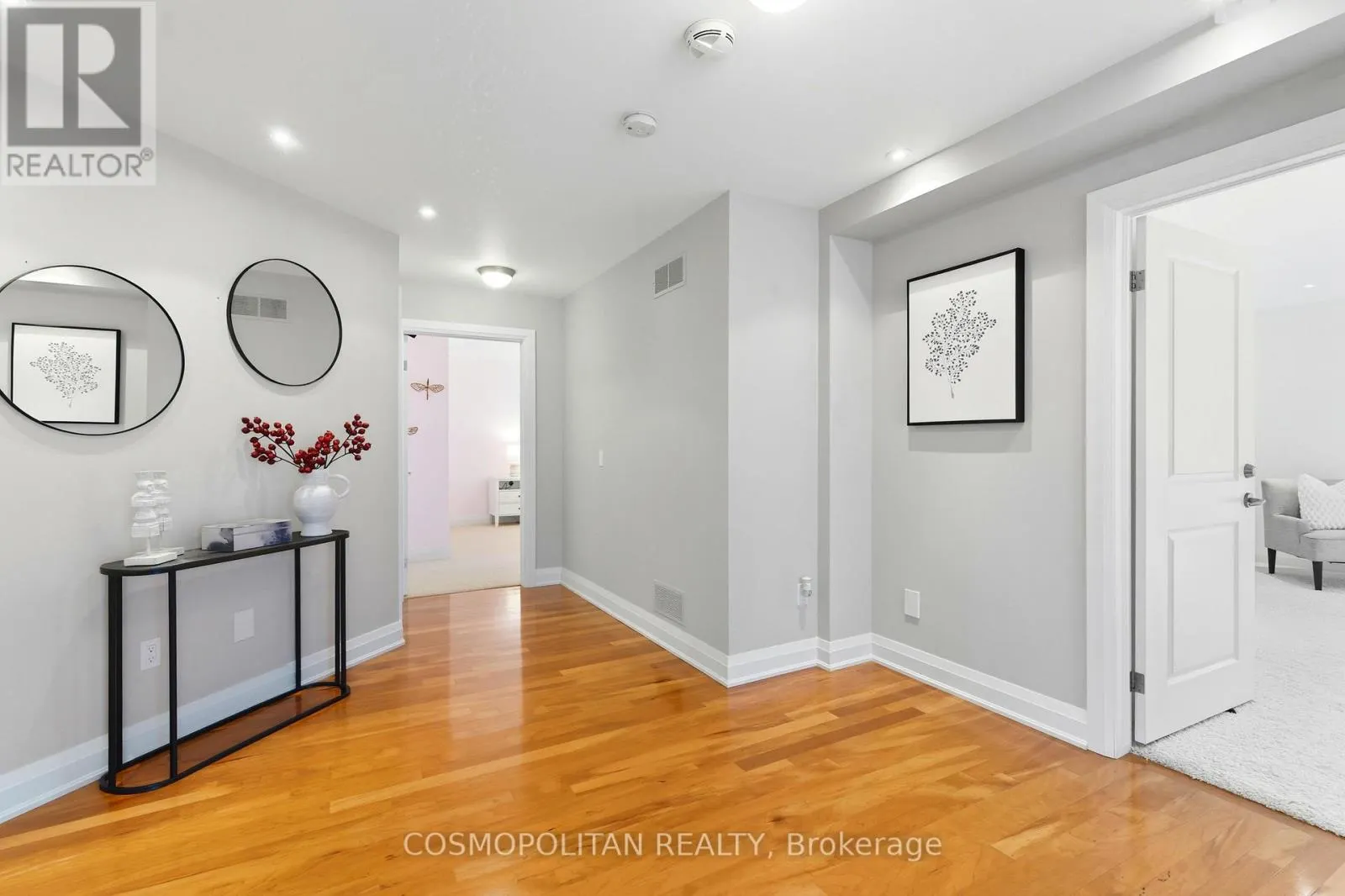 5 BROOKLYN COURT