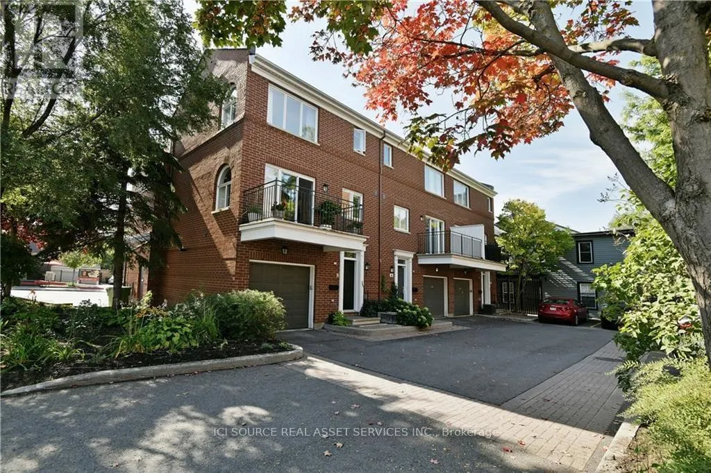 4 THORBURN AVENUE