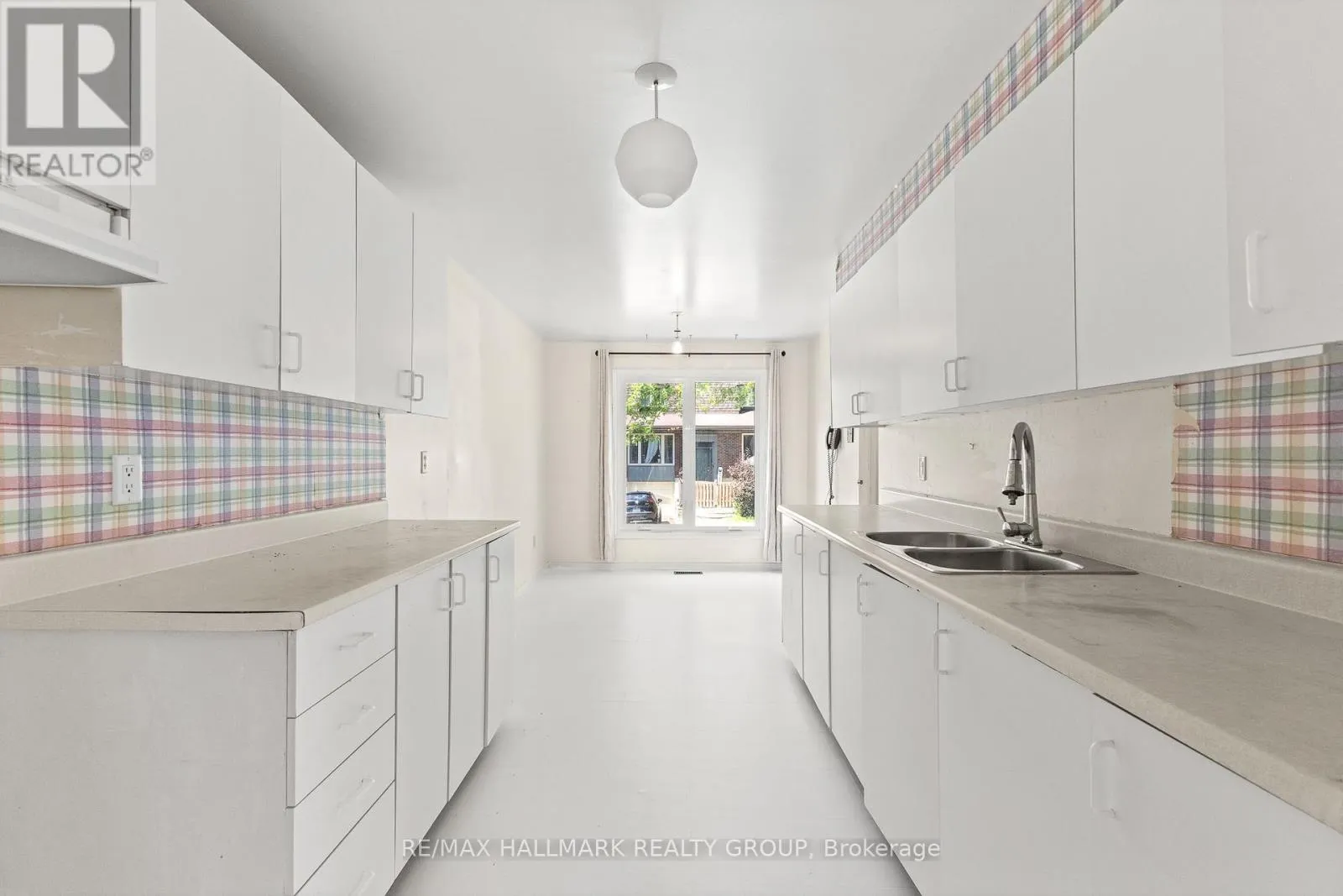 55 RIVER GARDEN PRIVATE