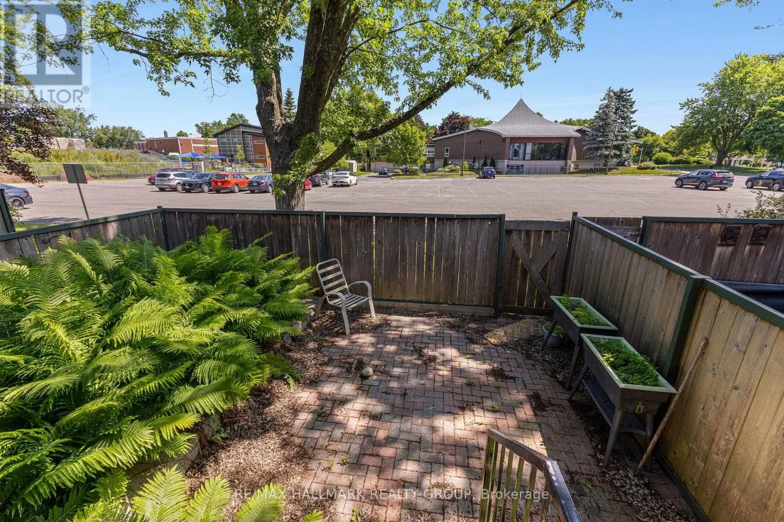 55 RIVER GARDEN PRIVATE