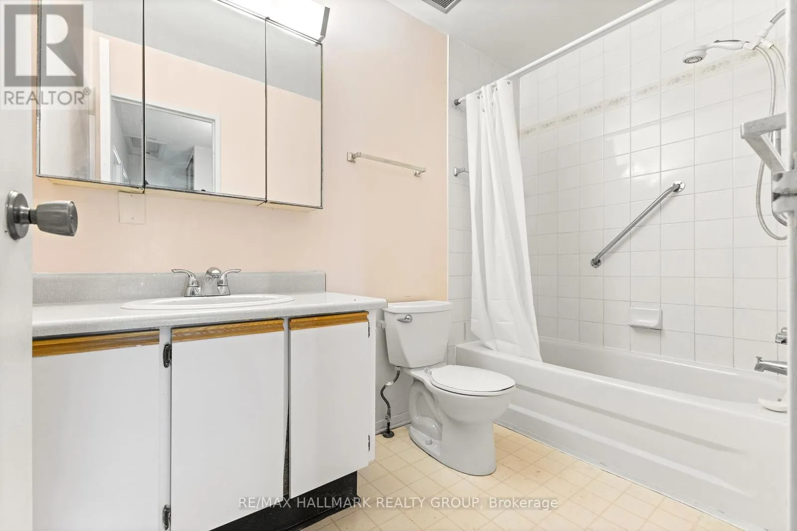 55 RIVER GARDEN PRIVATE