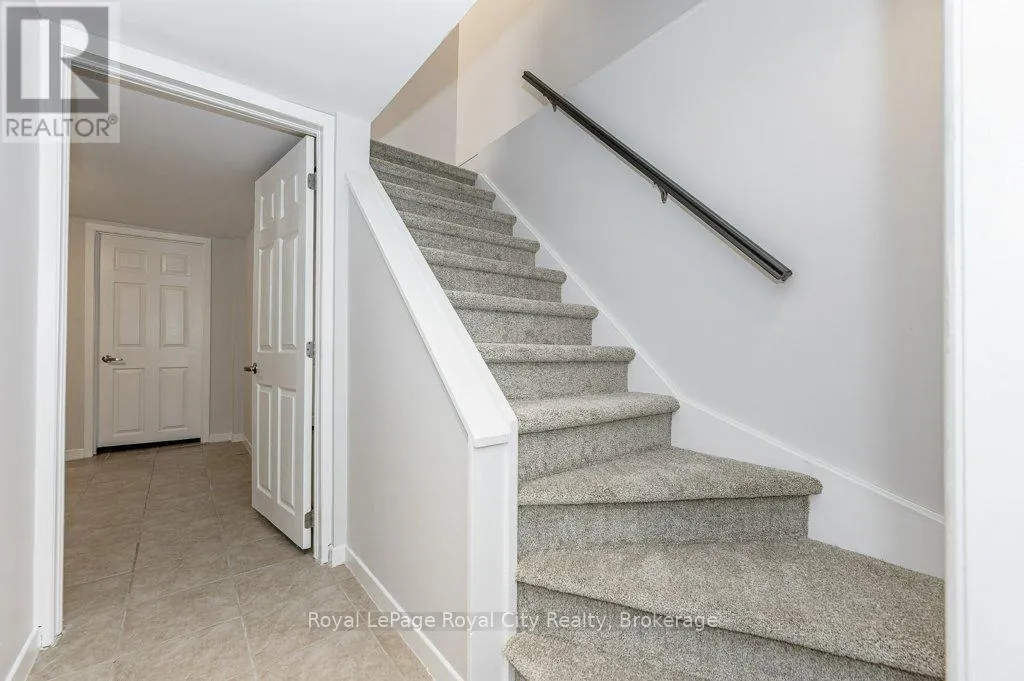 164 SUFFOLK STREET W