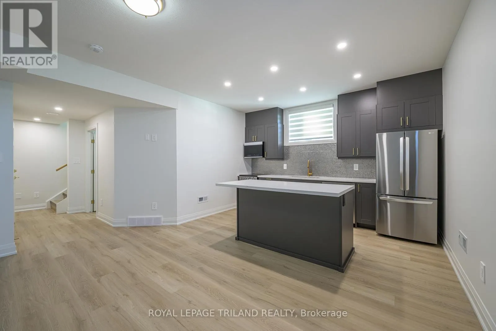 3741 SOMERSTON CRESCENT