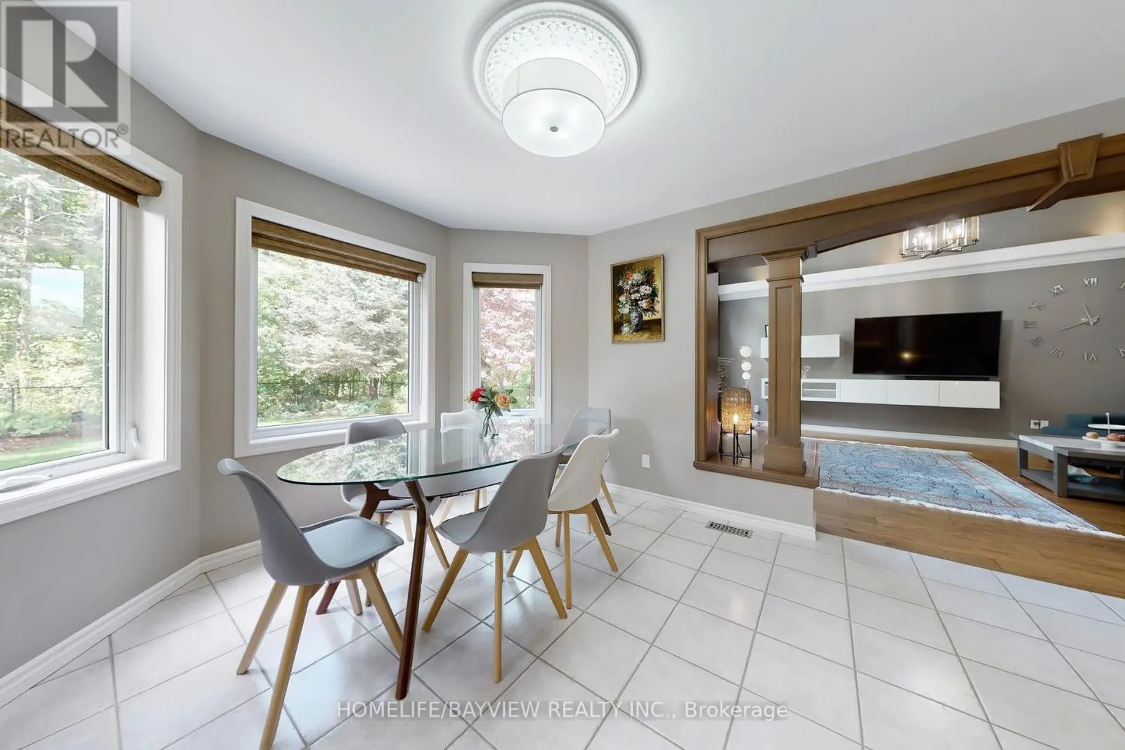 574 SANDBANKS CRESCENT