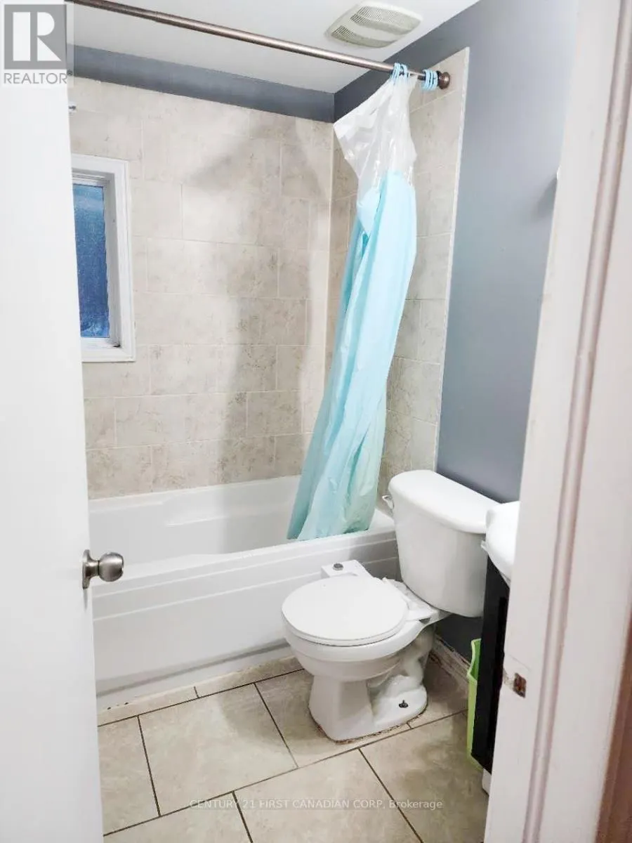 UNIT2 - 648 OXFORD STREET E, #Unit2