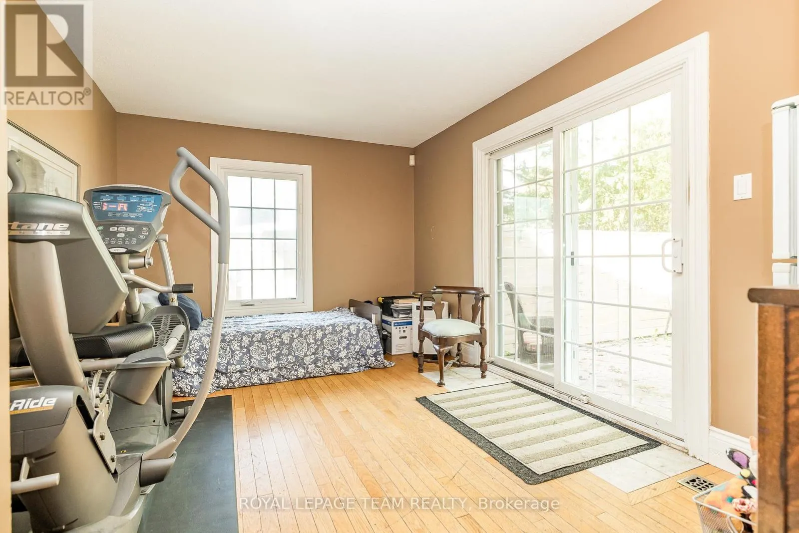 47 GLENDENNING DRIVE