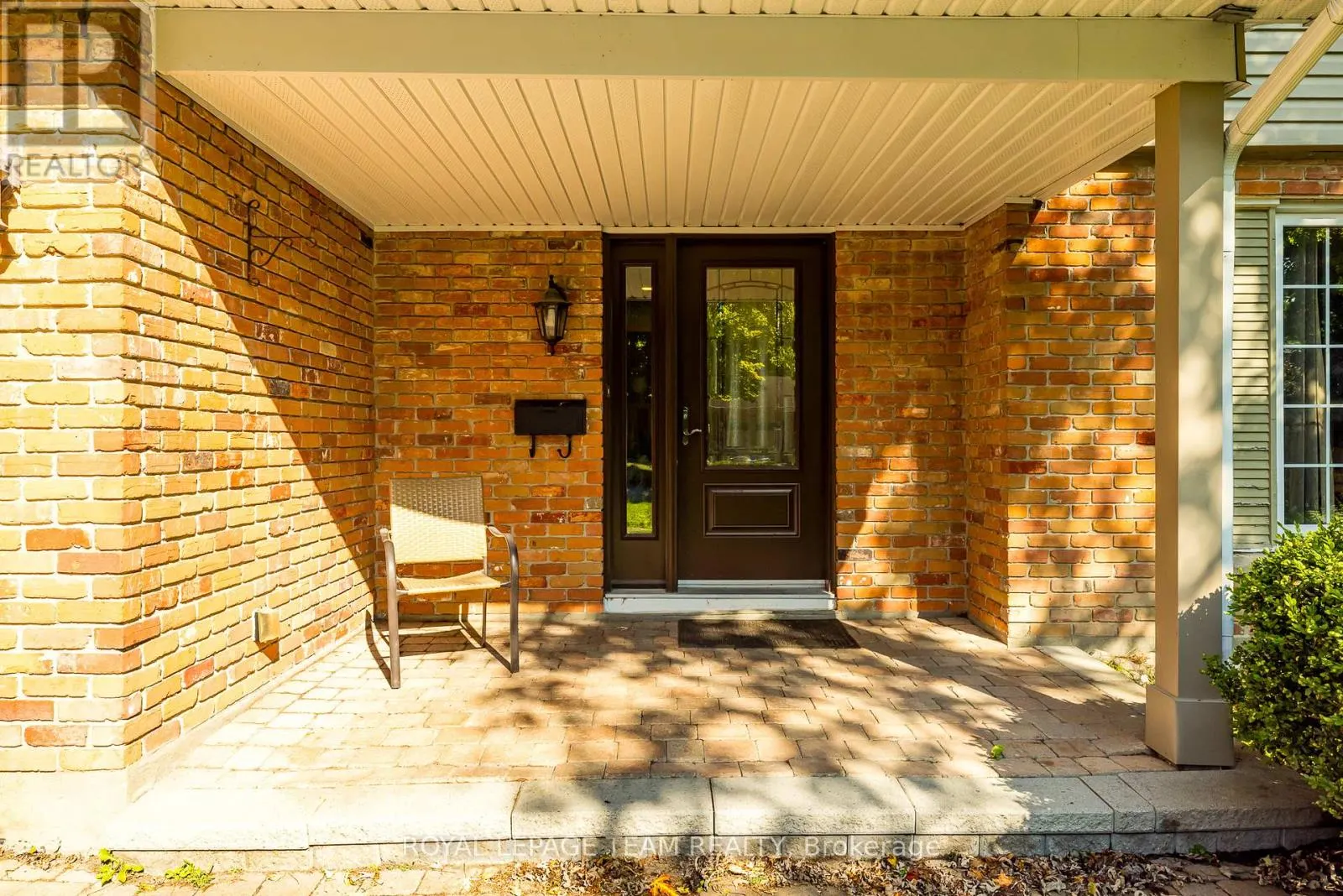 47 GLENDENNING DRIVE