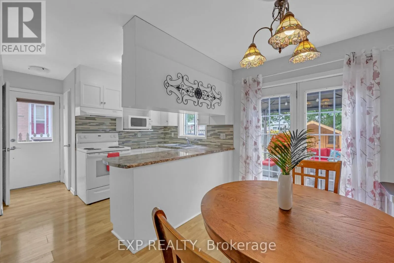 220 SCOTT ROAD