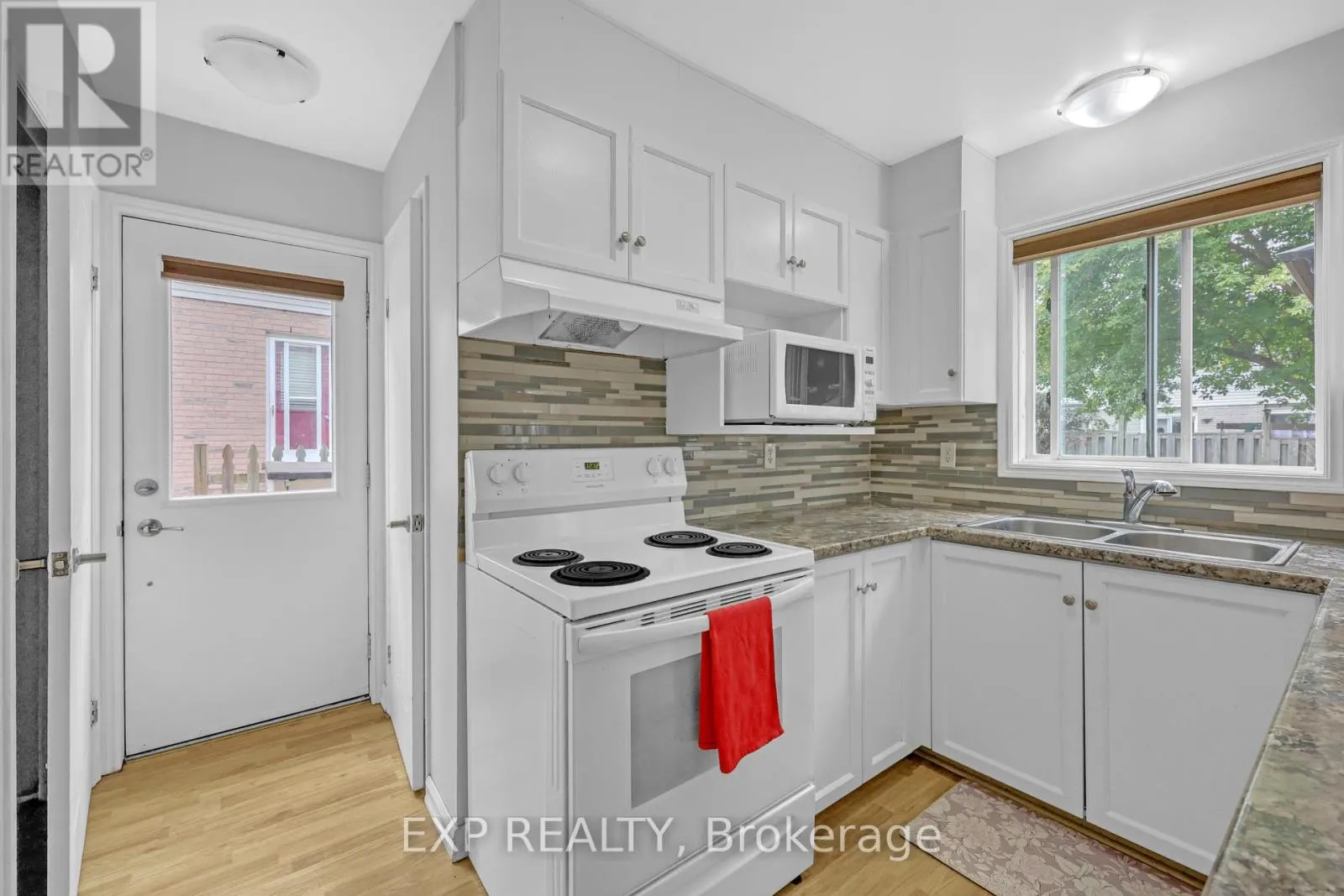 220 SCOTT ROAD