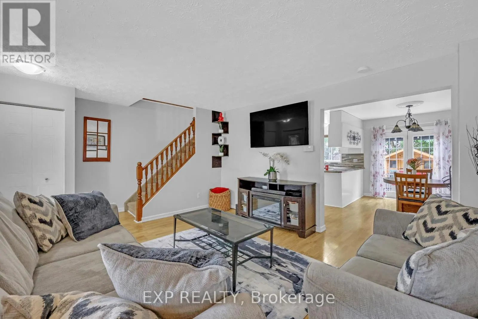 220 SCOTT ROAD