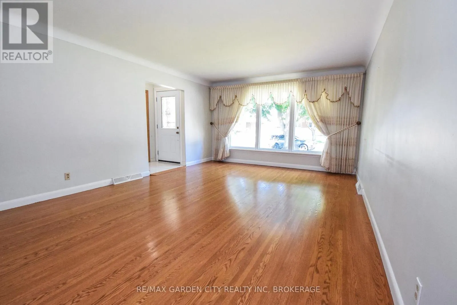 115 LARRAINE STREET