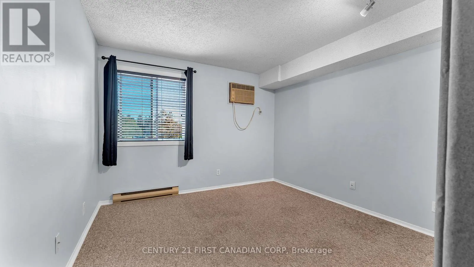 203 - 739 DEVERON CRESCENT, #203