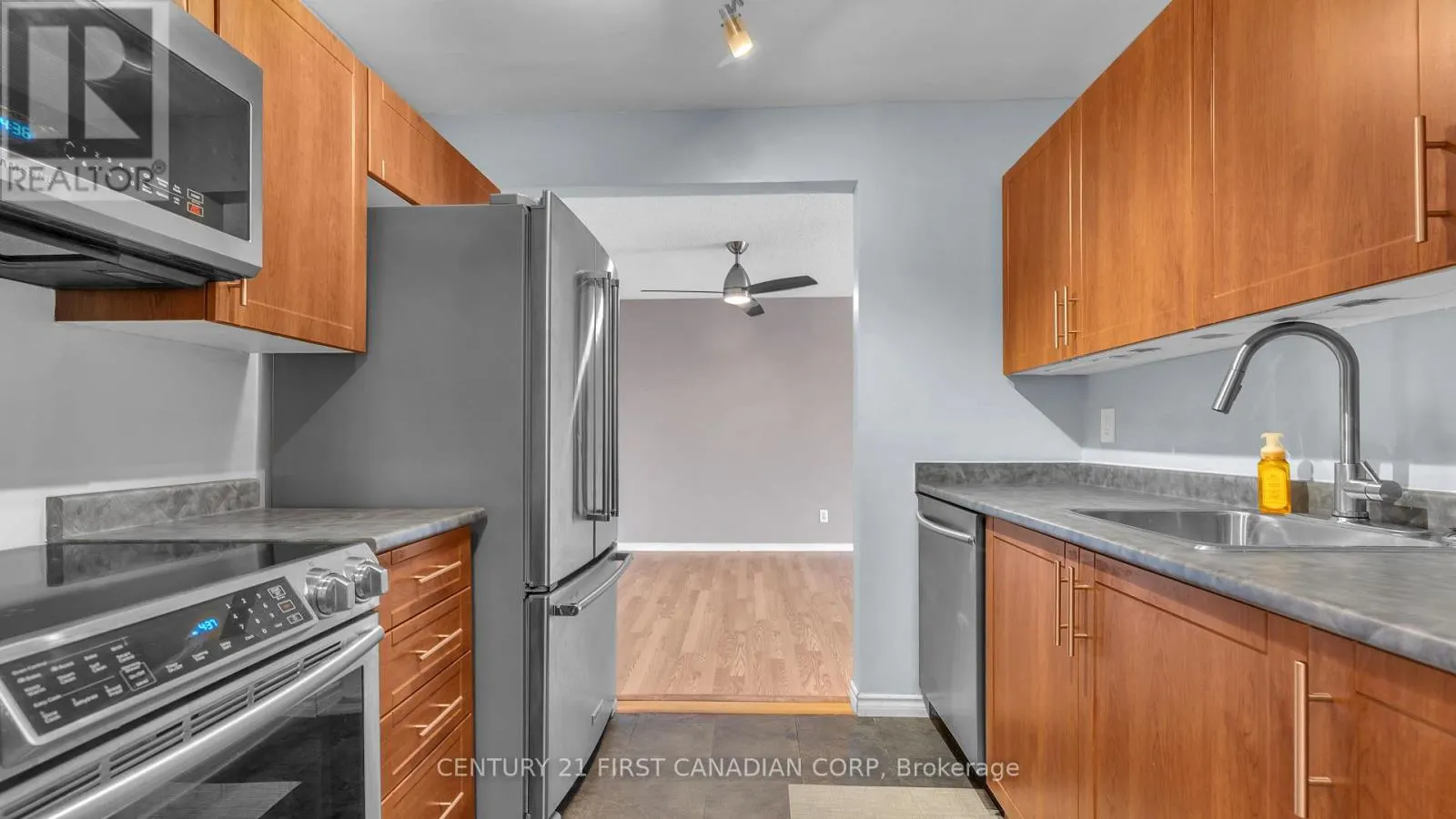 203 - 739 DEVERON CRESCENT, #203