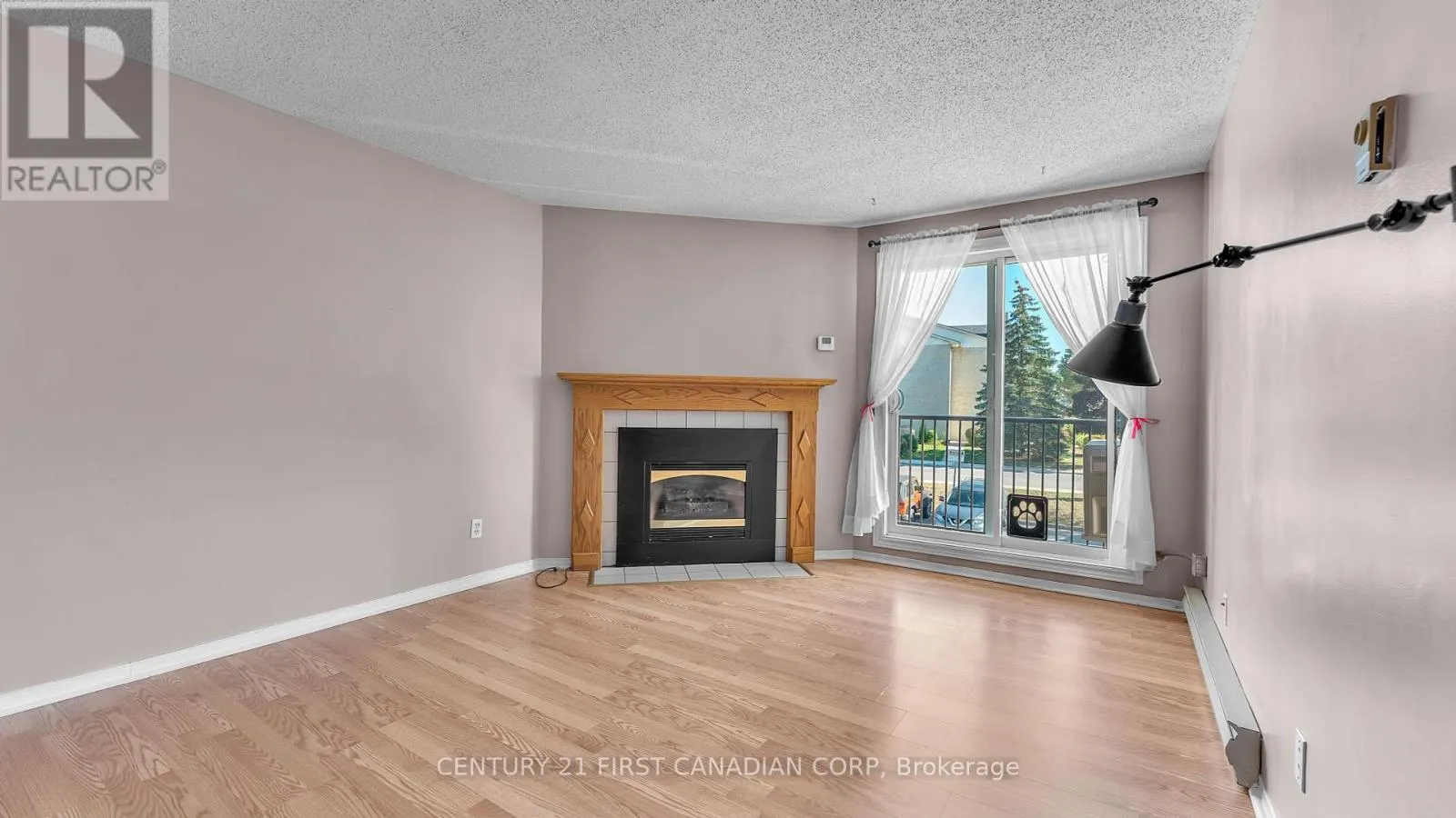 203 - 739 DEVERON CRESCENT, #203