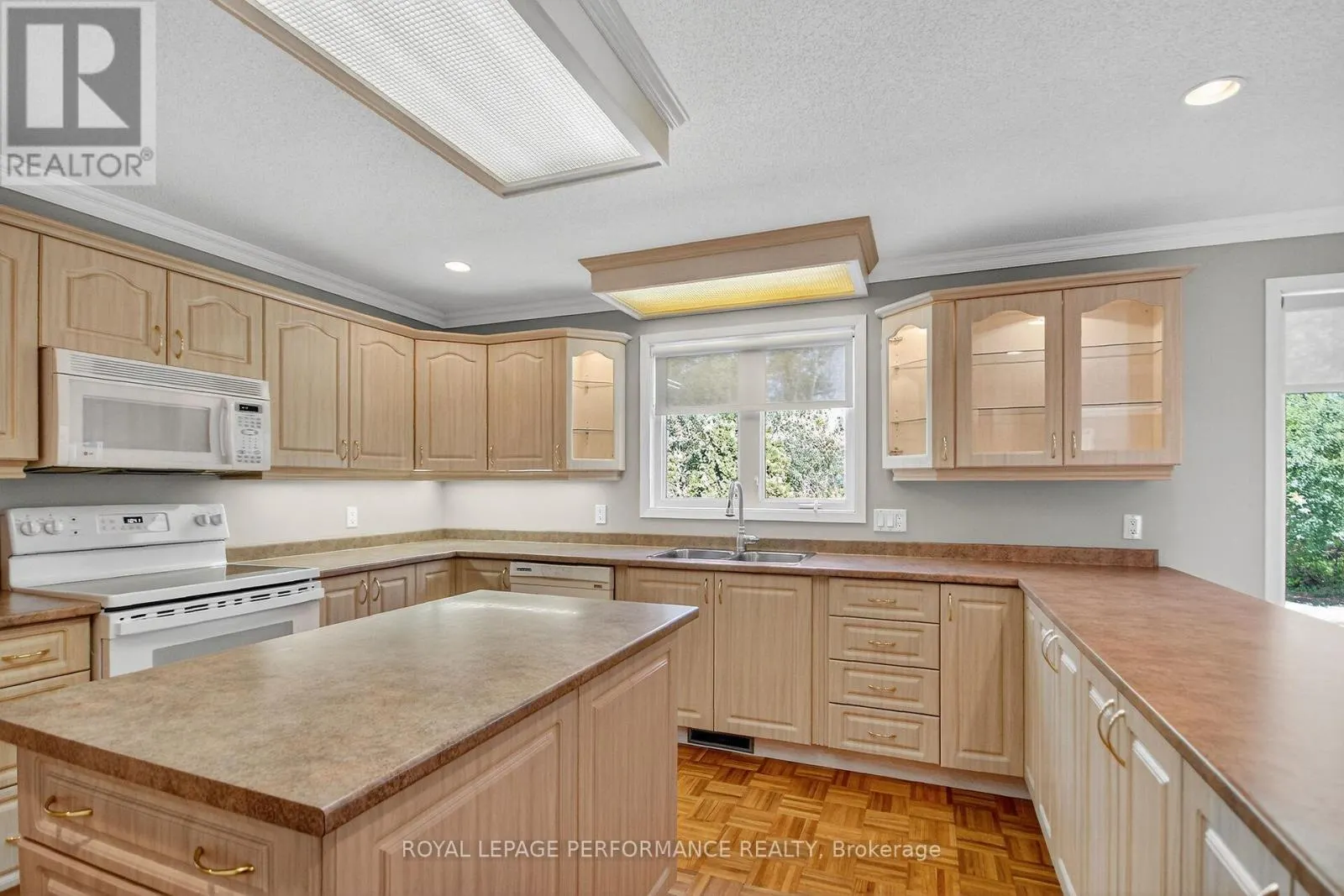 8329 RODNEY FARM DRIVE