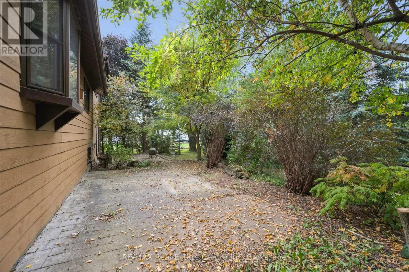 7728 21 SIDE ROAD
